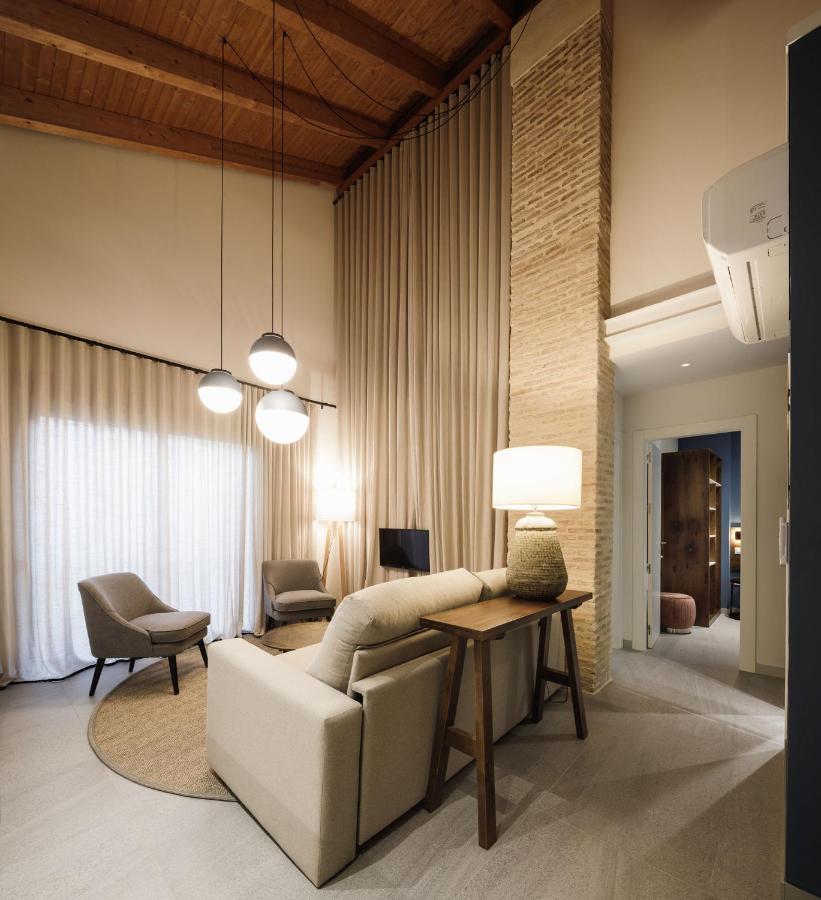 Terra Triana Apartments Sevilla Bagian luar foto