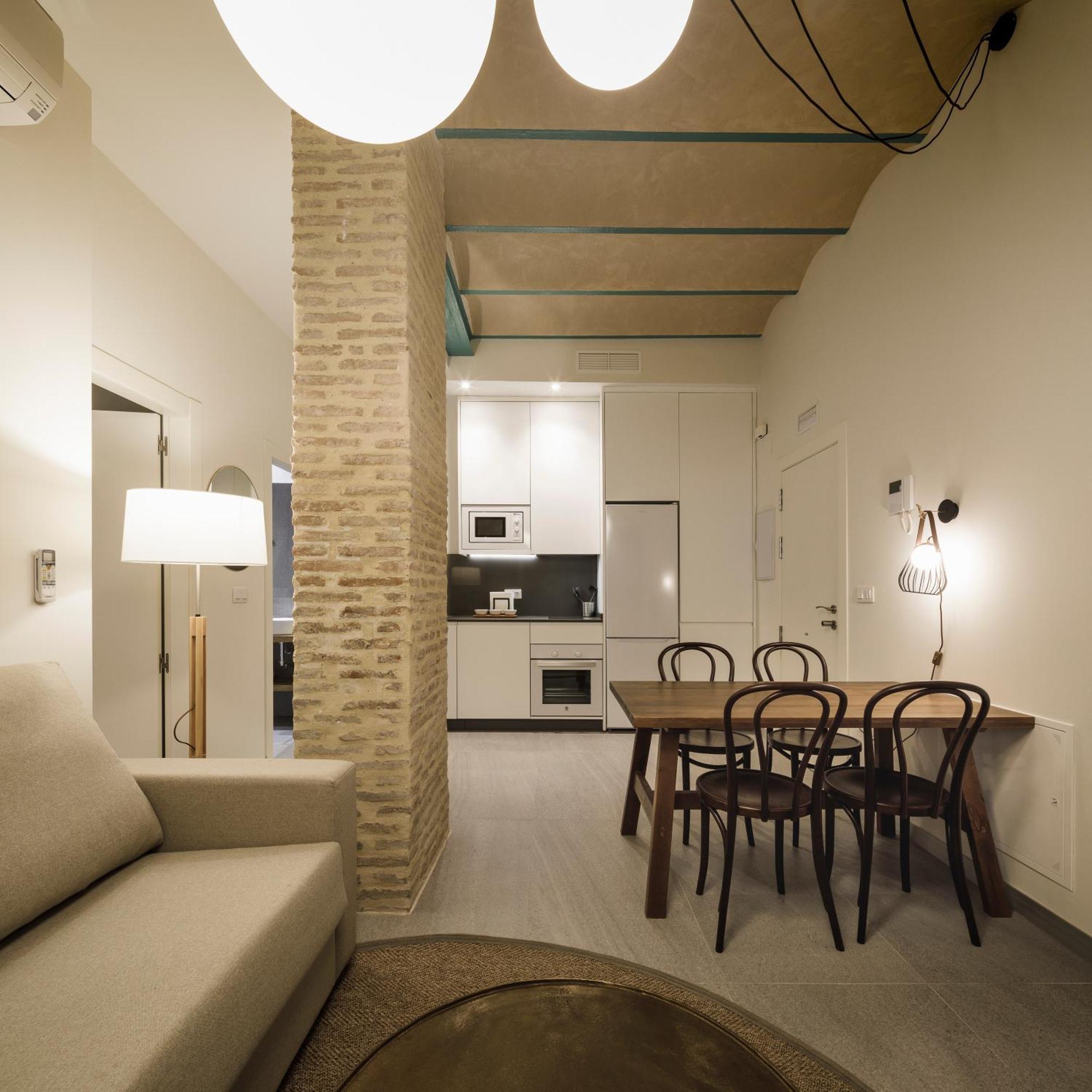 Terra Triana Apartments Sevilla Bagian luar foto