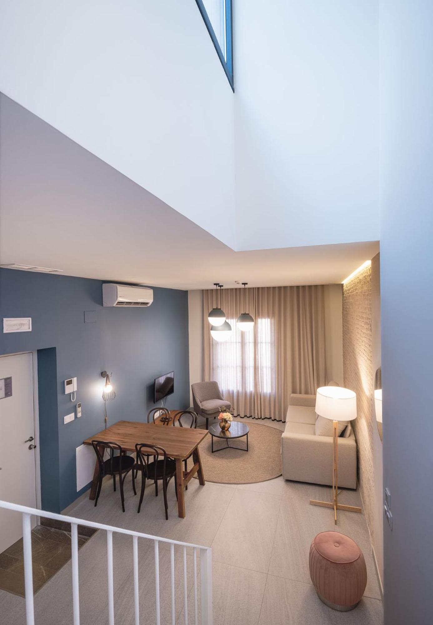 Terra Triana Apartments Sevilla Bagian luar foto