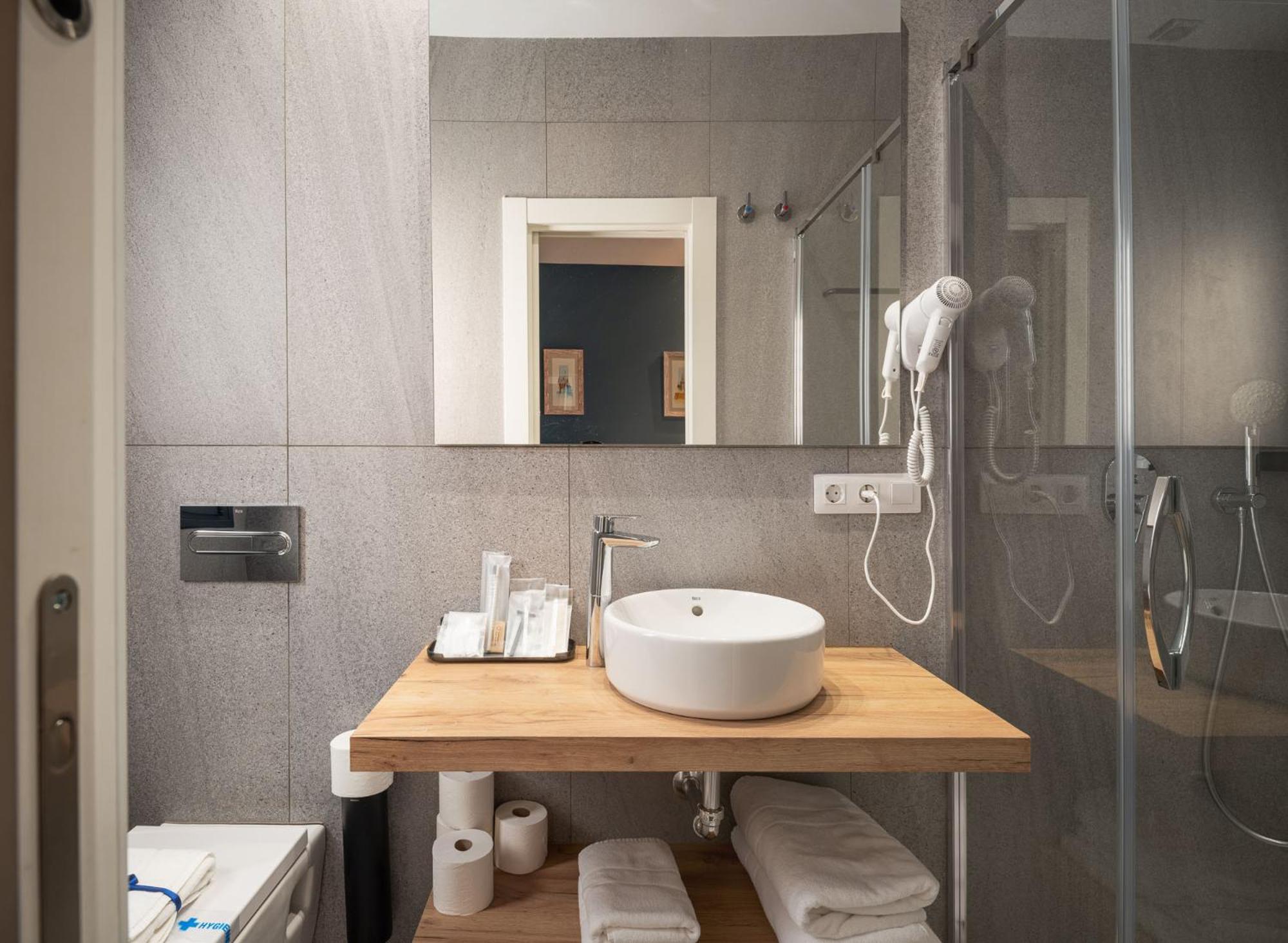 Terra Triana Apartments Sevilla Bagian luar foto