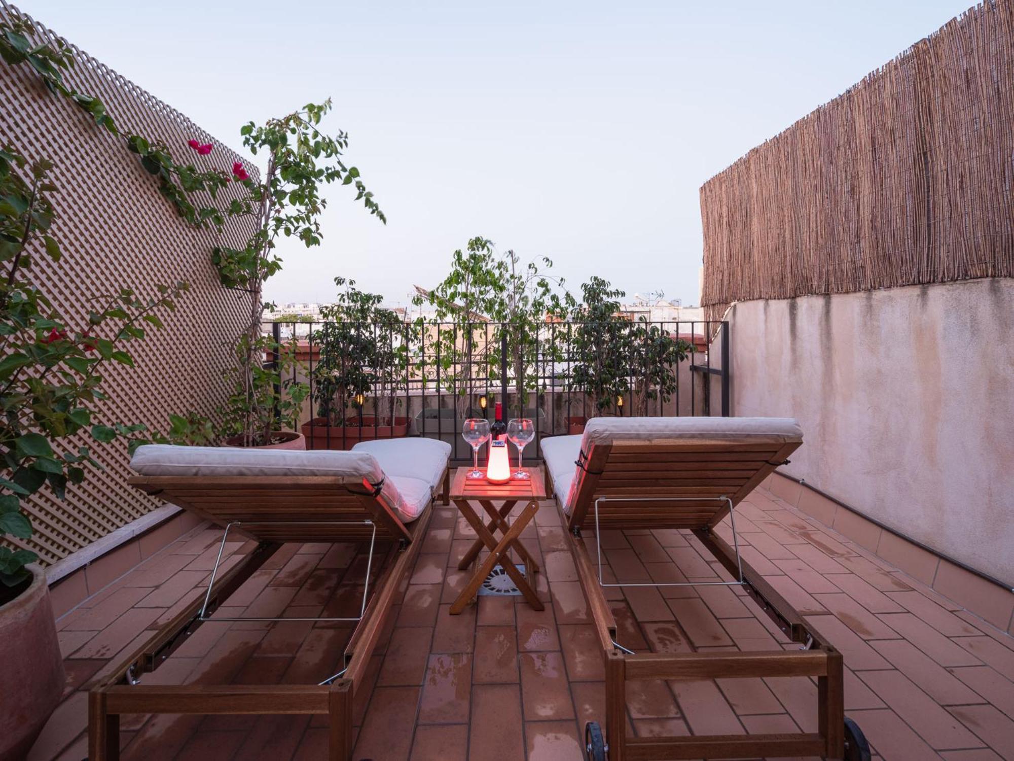 Terra Triana Apartments Sevilla Bagian luar foto